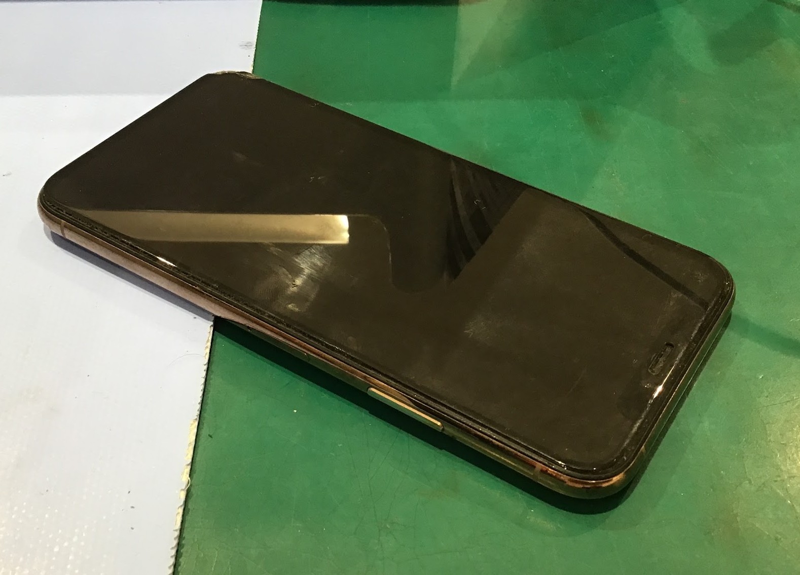 iPhoneXSのバッテリー交換を承りました。【スマホ修理工房丸井錦糸町店】